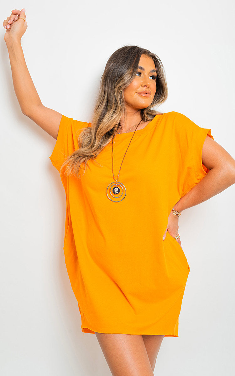 Short Sleeve with Front Pockets Top - Black River UK