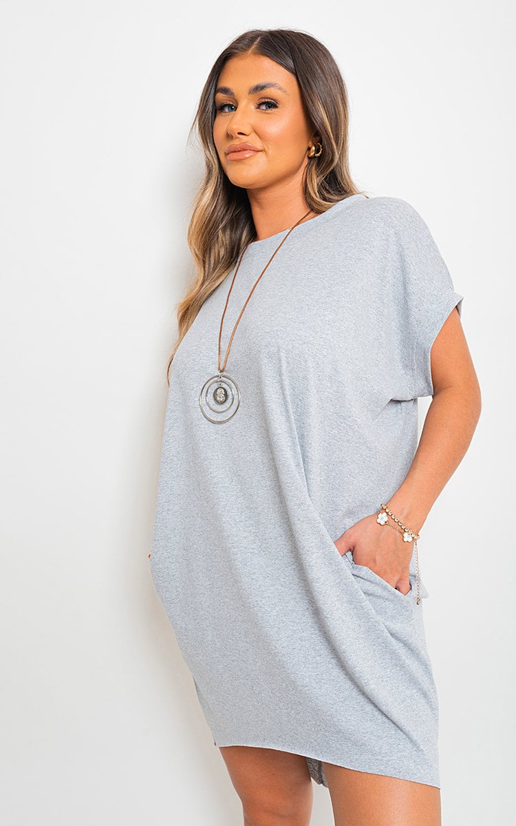 Short Sleeve with Front Pockets Top - Black River UK