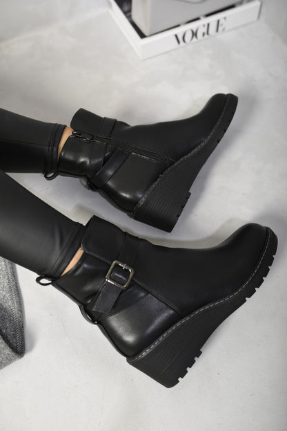 Side Zip Low Wedge Chelsea Ankle Boots - Black River UK