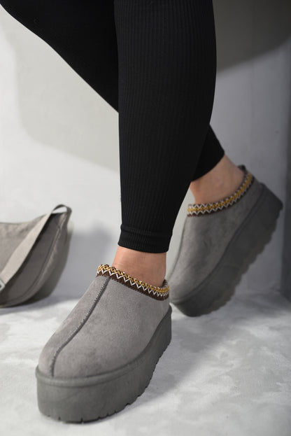 Aztec Detail Low Ankle Platform Slipper Boots - Black River UK