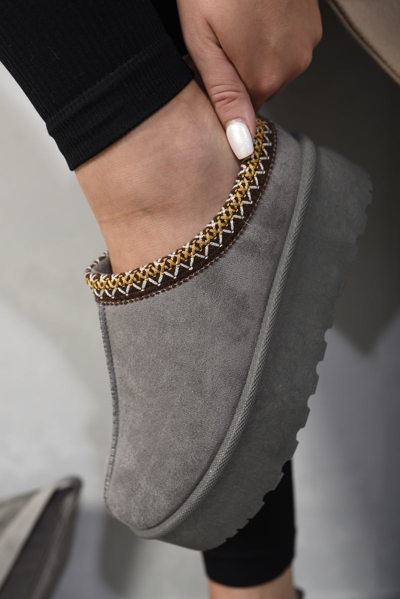 Aztec Detail Low Ankle Platform Slipper Boots - Black River UK