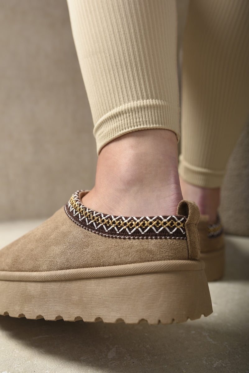 Aztec Detail Low Ankle Platform Slipper Boots - Black River UK