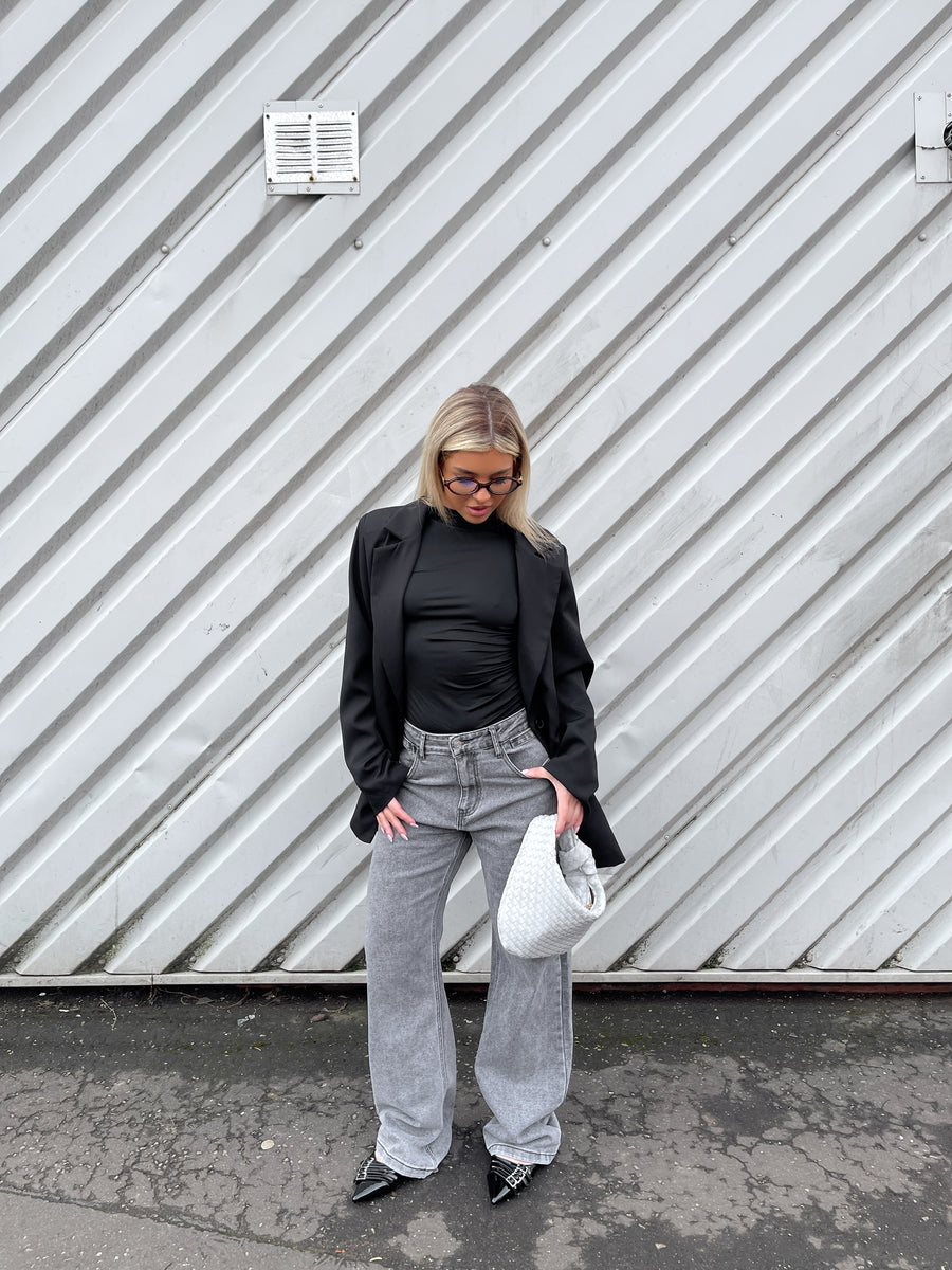 High Waist Loose Leg Jeans - Black River UK