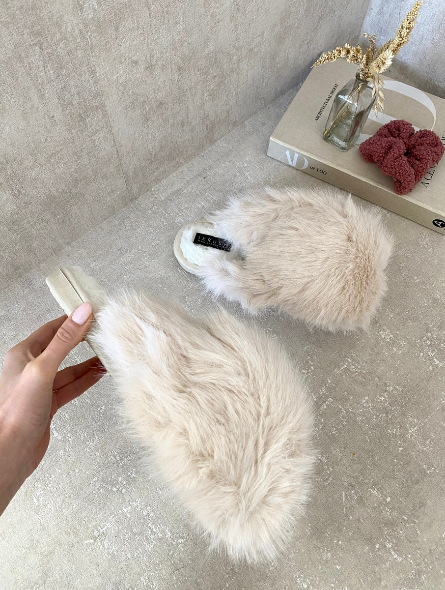 Fluffy Faux Fur Winter Sandals - Black River UK