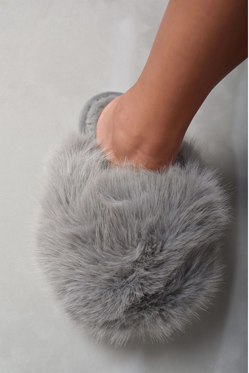 Fluffy Faux Fur Winter Sandals - Black River UK