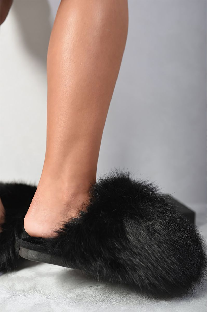 Fluffy Faux Fur Winter Sandals - Black River UK