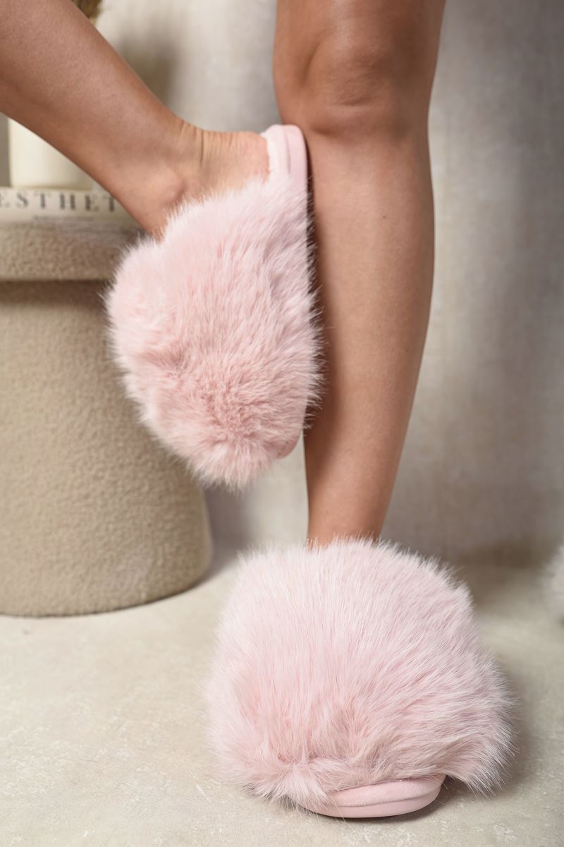 Fluffy Faux Fur Winter Sandals - Black River UK