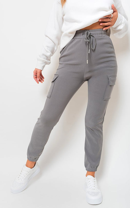 Size Frankie Cargo Pocket Trouser with Drawstring - Black River UK