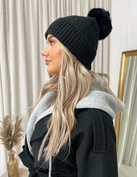 Chunky Knit Fur Pom Beanie Hat - Black River UK