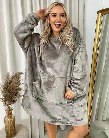 Oversized Fluffy Winter Blanket Hoodie - Black River UK