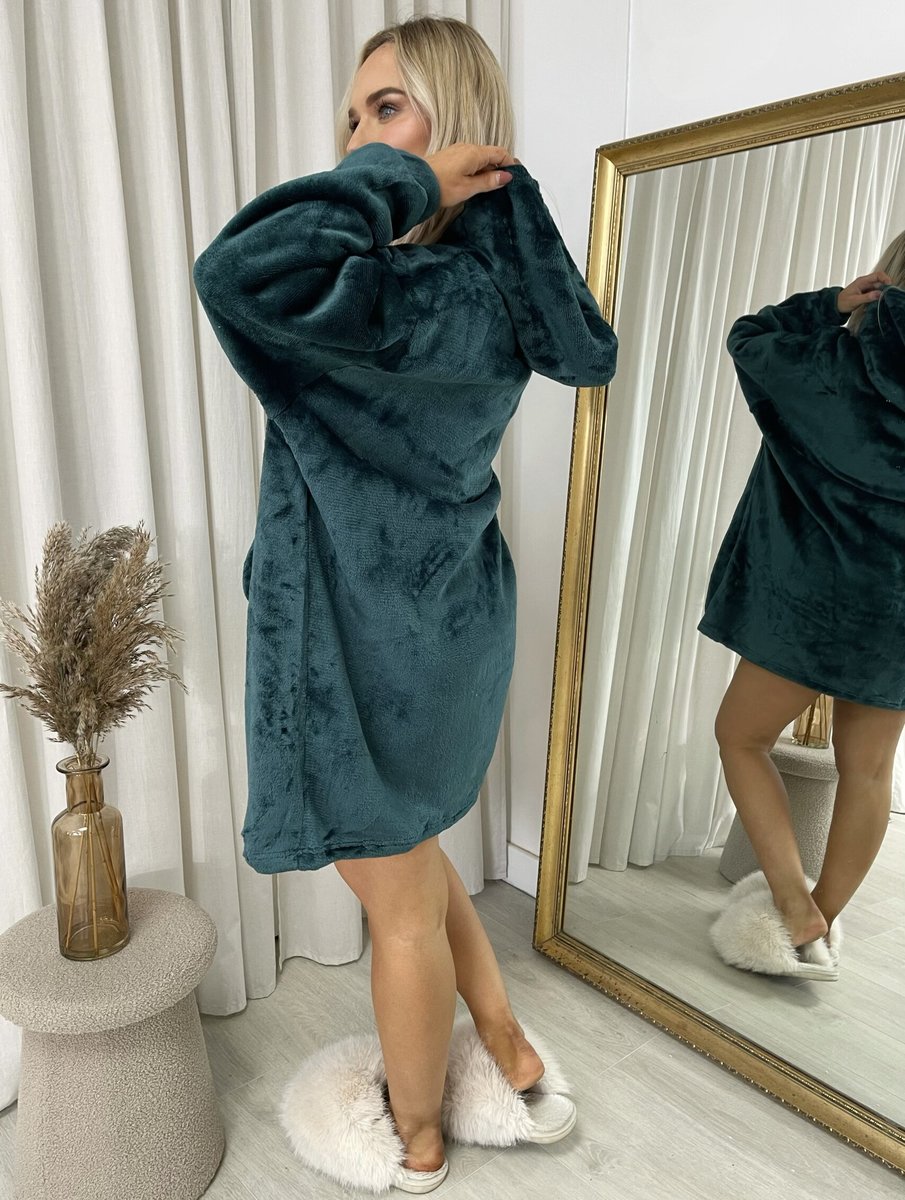 Oversized Fluffy Winter Blanket Hoodie - Black River UK