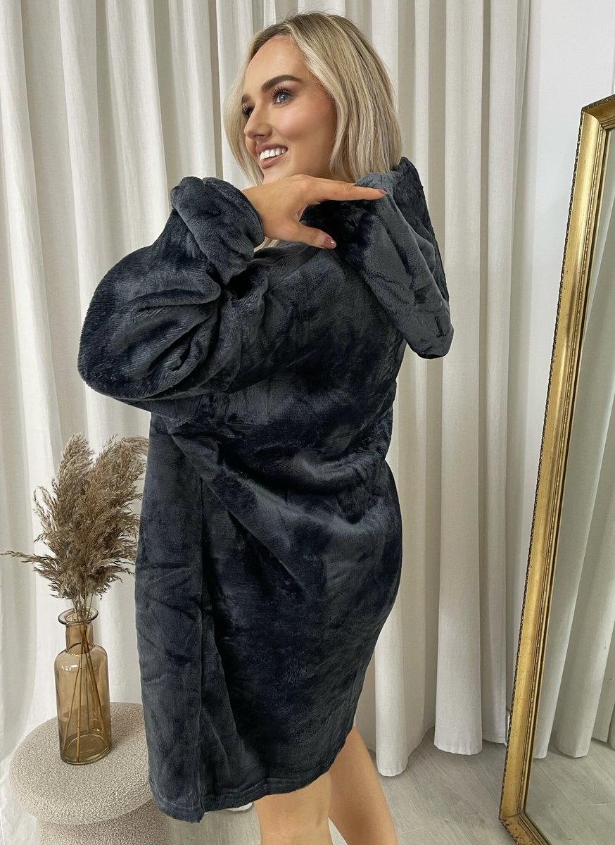Oversized Fluffy Winter Blanket Hoodie - Black River UK