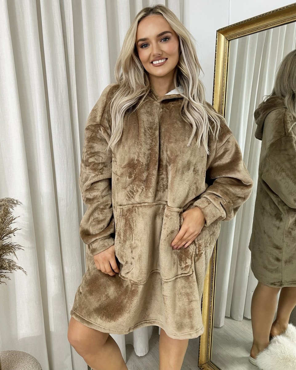 Oversized Fluffy Winter Blanket Hoodie - Black River UK
