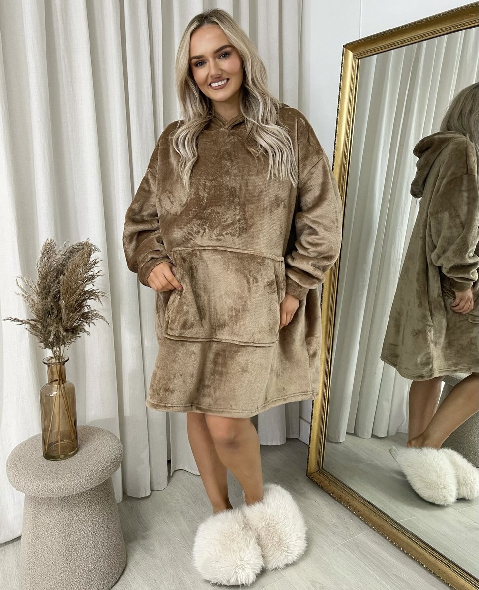 Oversized Fluffy Winter Blanket Hoodie - Black River UK