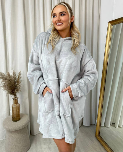 Oversized Fluffy Winter Blanket Hoodie - Black River UK